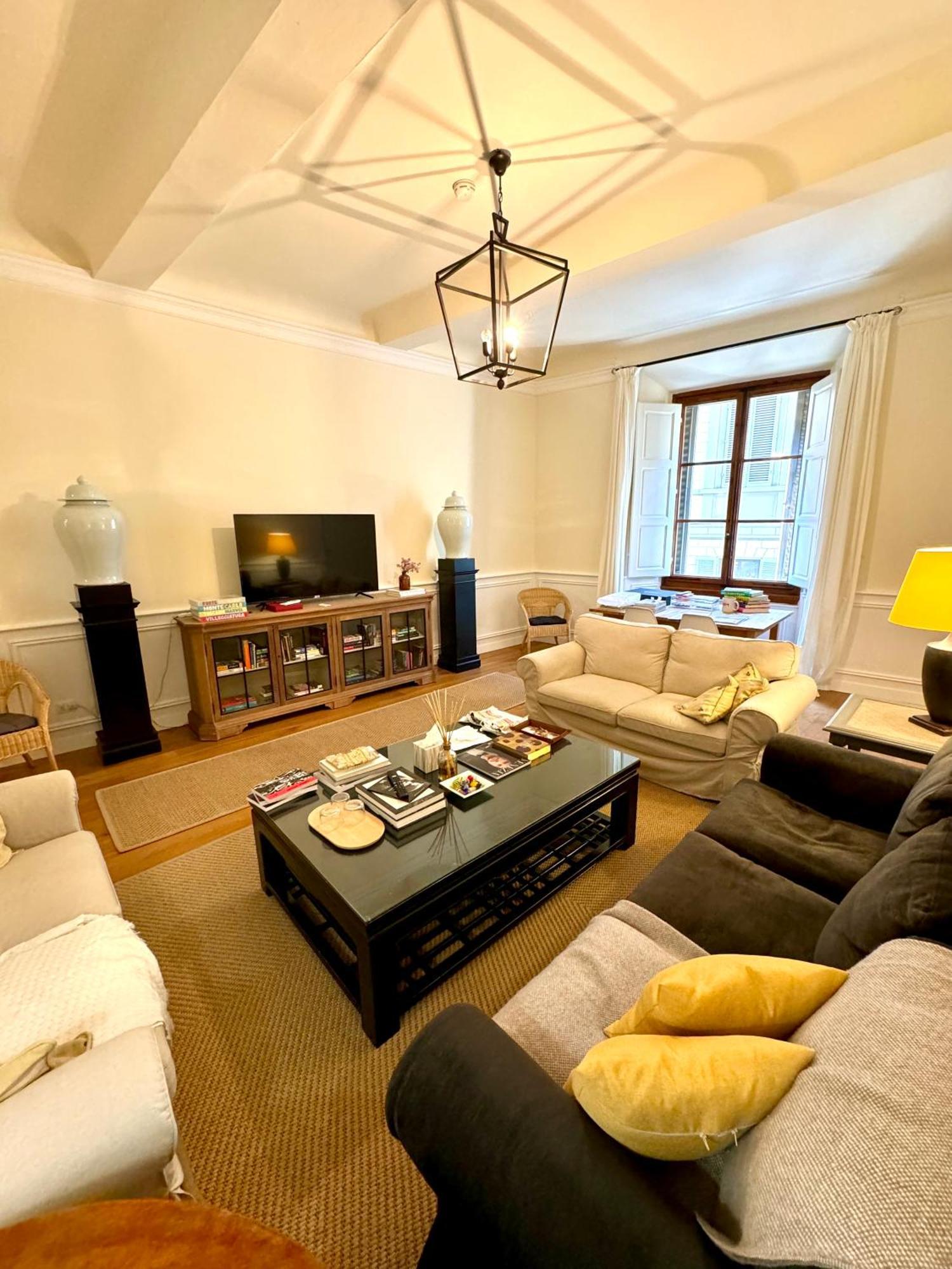 Tintori Elegant Apartment ฟลอเรนซ์ ภายนอก รูปภาพ