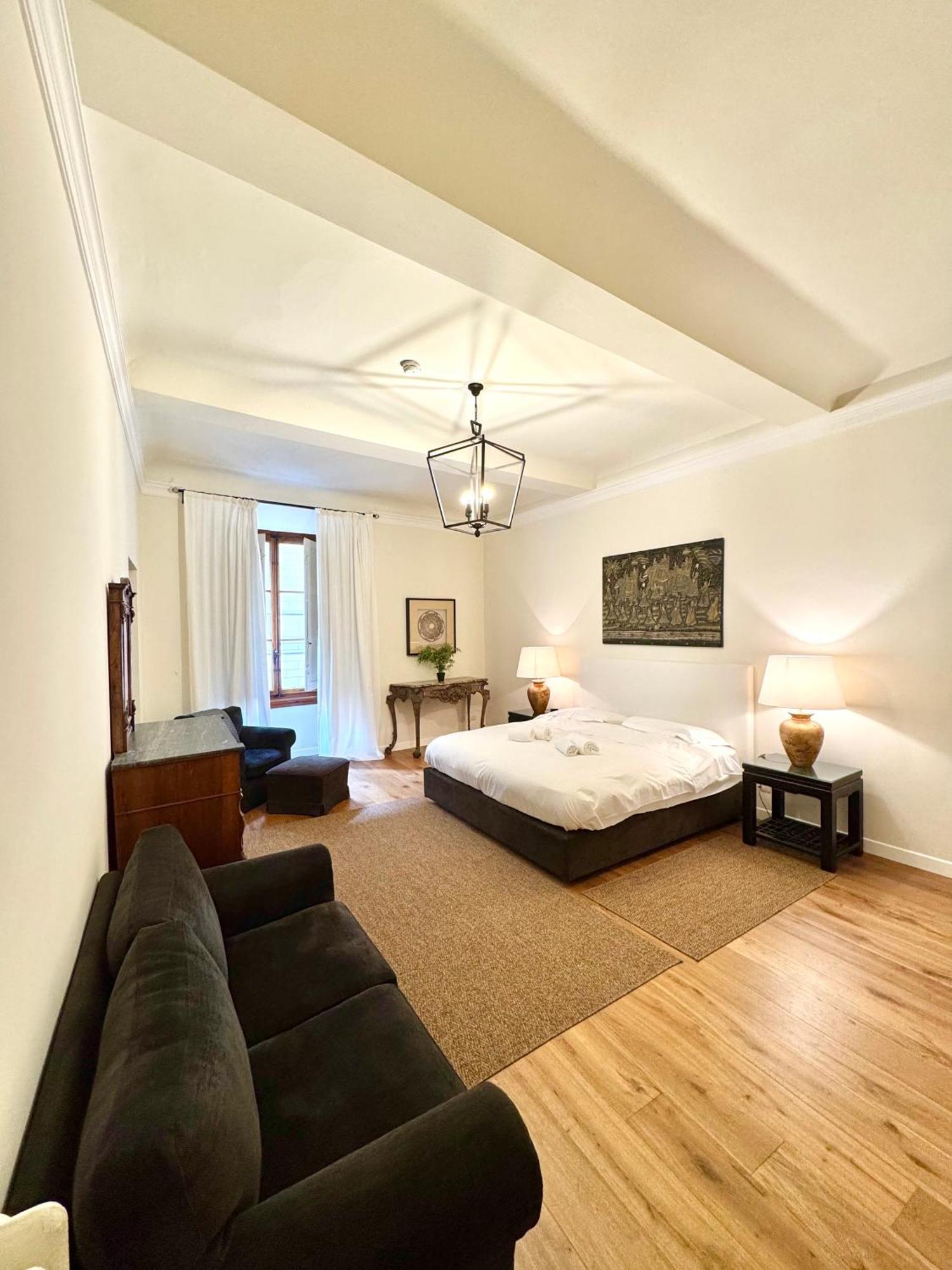 Tintori Elegant Apartment ฟลอเรนซ์ ภายนอก รูปภาพ